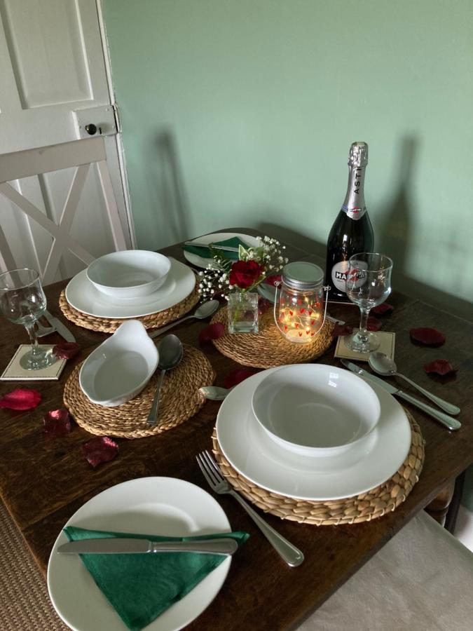 Top Floor At Cantref House Brecon Bagian luar foto