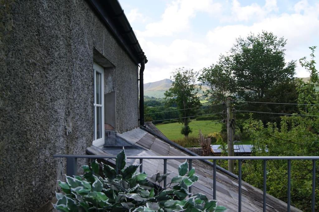 Top Floor At Cantref House Brecon Bagian luar foto
